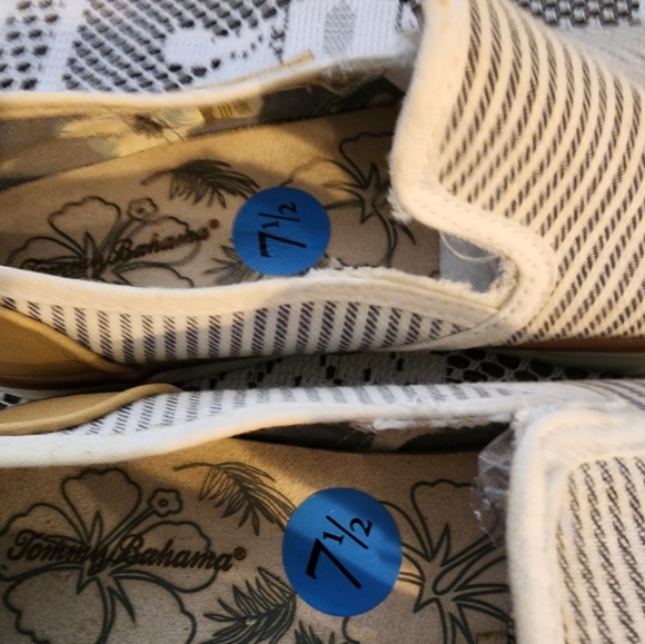 TOMMY BAHAMA STRIPED SNEAKERS SIZE 7.5 - Picture 8 of 10